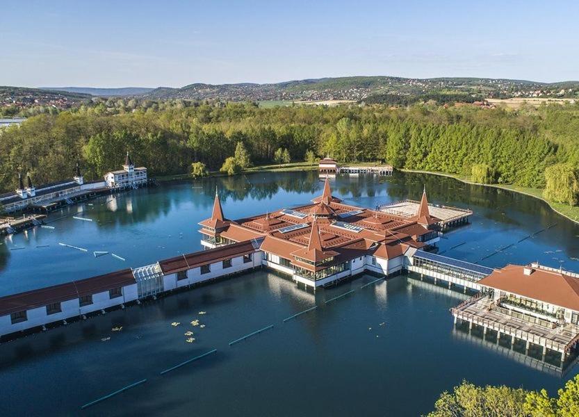 Weber Villa Gyenesdias Bagian luar foto